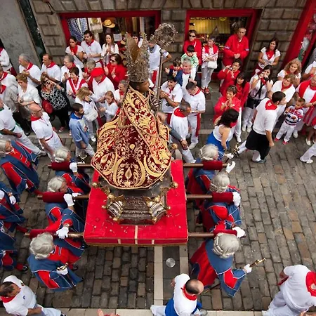 Espacioso Apartamento En El Centro De Pamplona Esterno foto