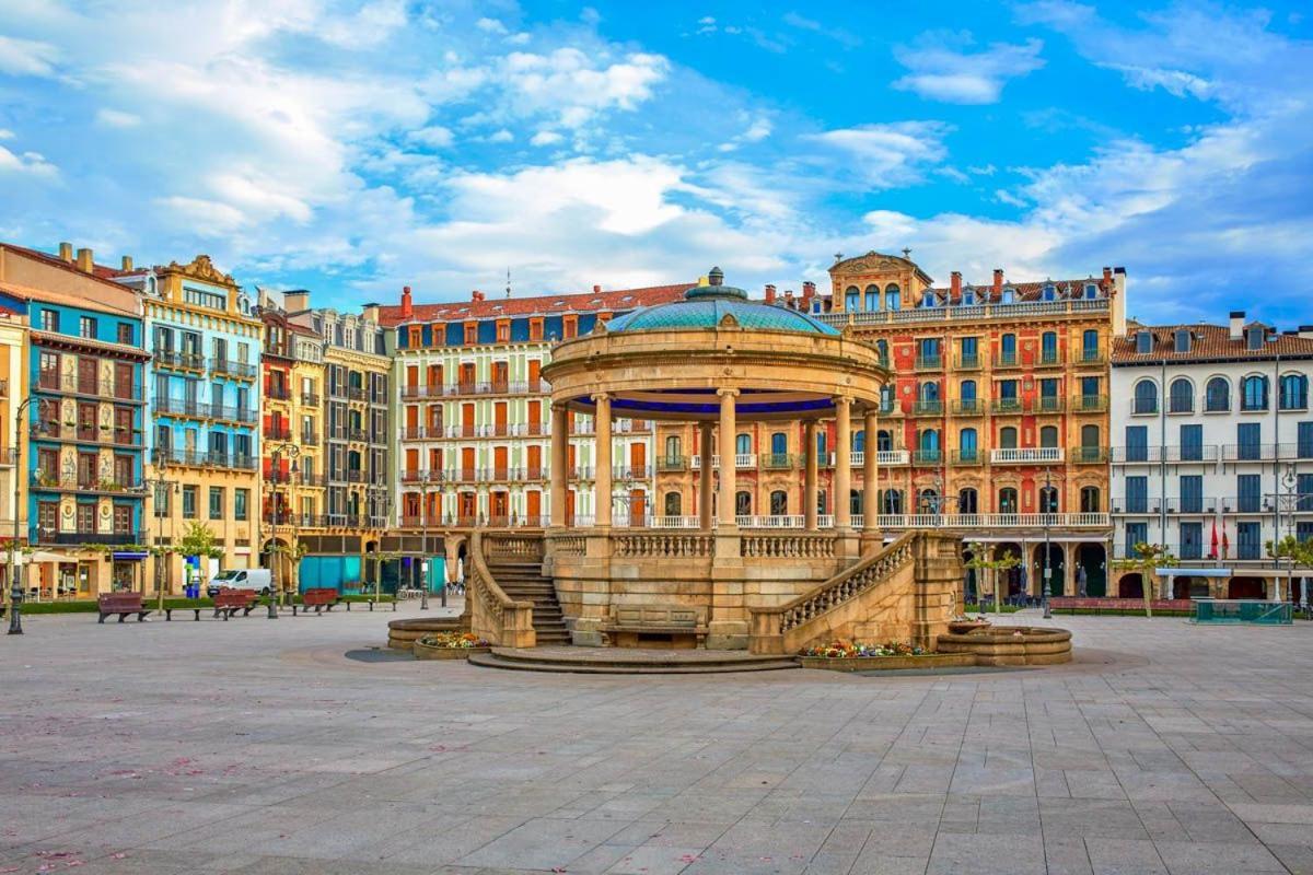 Espacioso En El Centro De Pamplona