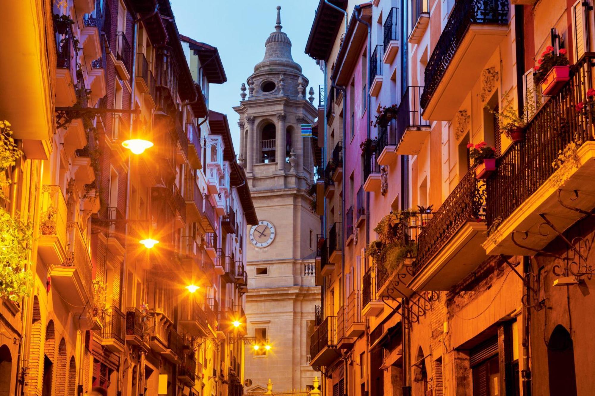 Espacioso En El Centro De * Pamplona
